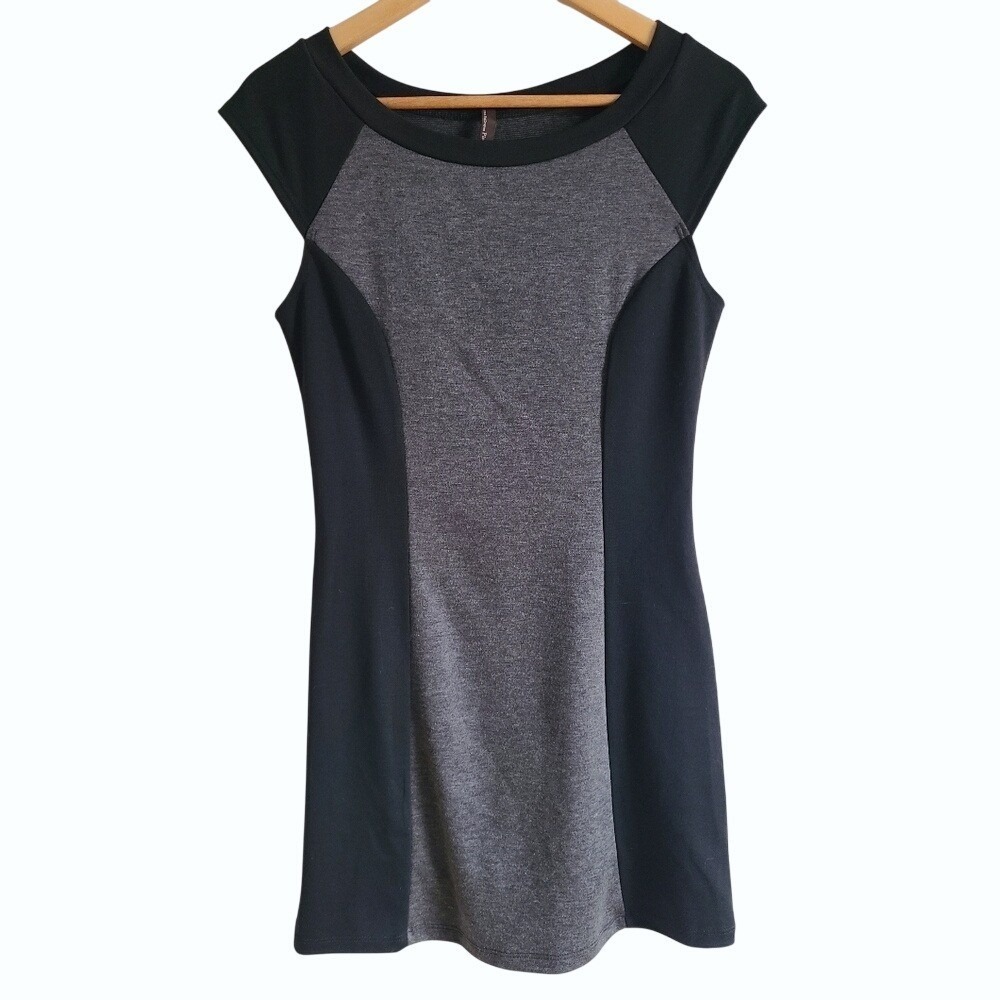 Pink Crayon Gray Black Colourblock Knit Mini Sheath Dress Short‎ Sleeve L